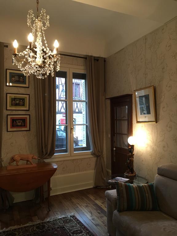 Benigne Malyon Apartment Dijon Bagian luar foto