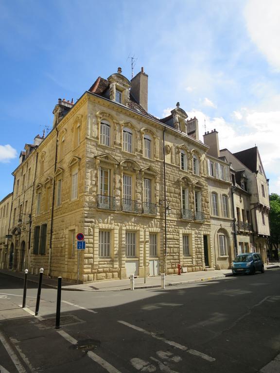 Benigne Malyon Apartment Dijon Bagian luar foto